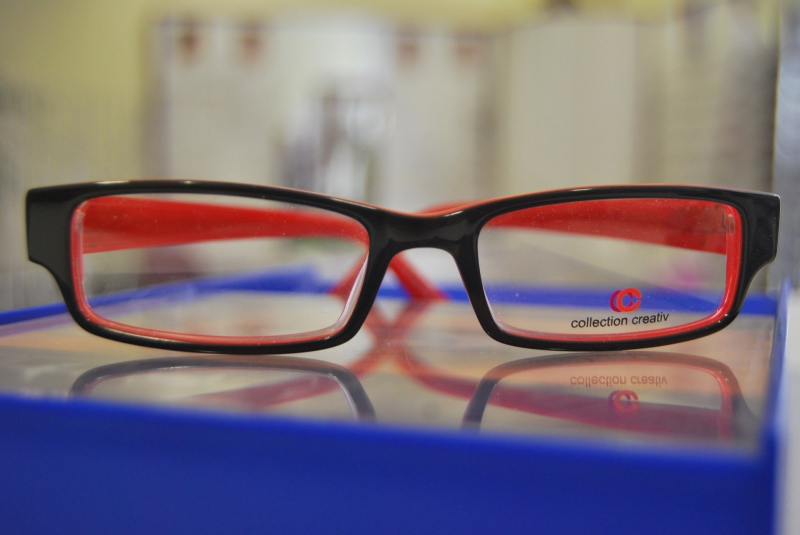 opticien-MOULINET-min_view-sight-lens-frame-optics-spectacles-1141012-pxhere.com